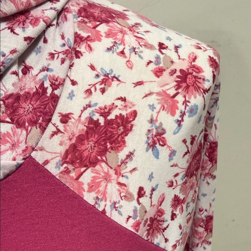 LuLaRoe Floral Pink Hoodie with Heart Design - Picture 4 of 7